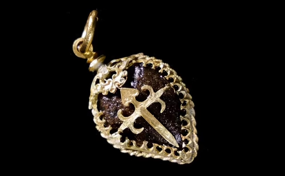 Altın sikkeler ve paha biçilemez mücevherler: 350 yıl önce batan geminin hazineleri ortaya çıktı - 8