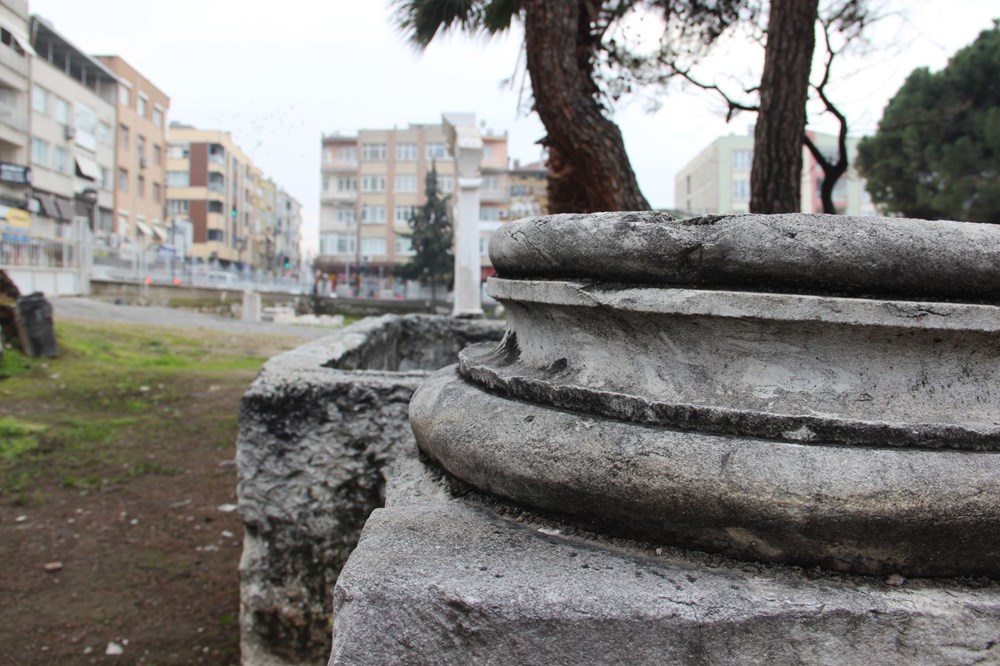 Akhisar'da antik şehirle modern şehir iç içe - 11