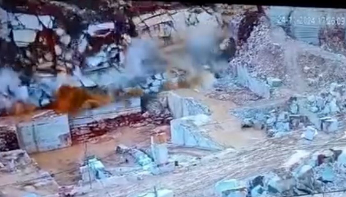 Marmara Adası'ndaki korkunç heyelanın görüntüleri Marmara Adası'ndaki korkunç heyelanın görüntüleri