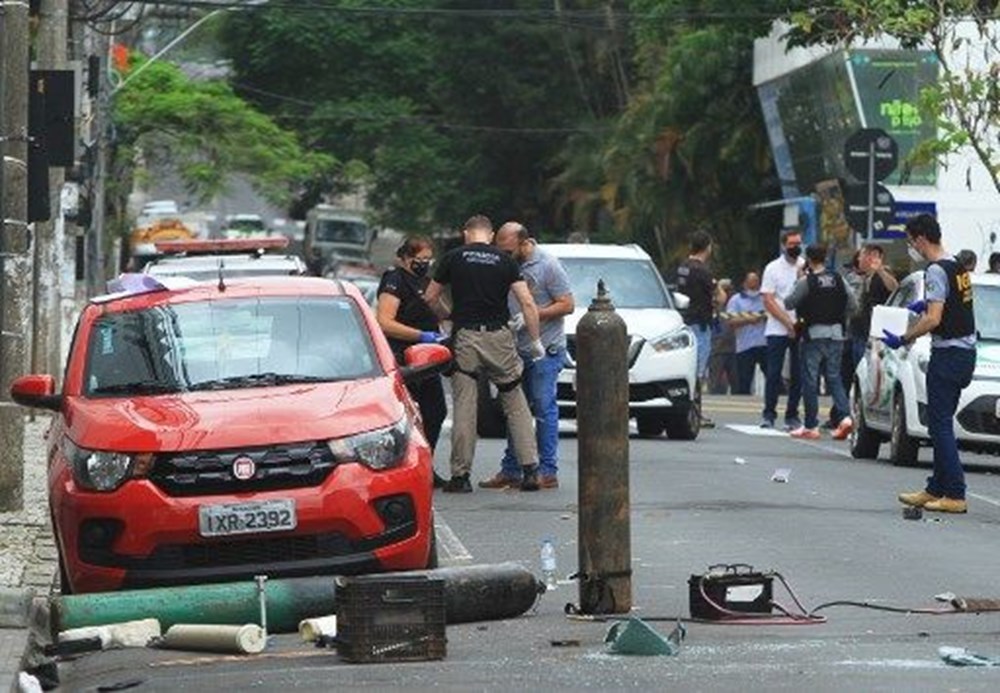 Brezilya'da savaş gibi banka soygunu: 30 kişi geldiler - 2