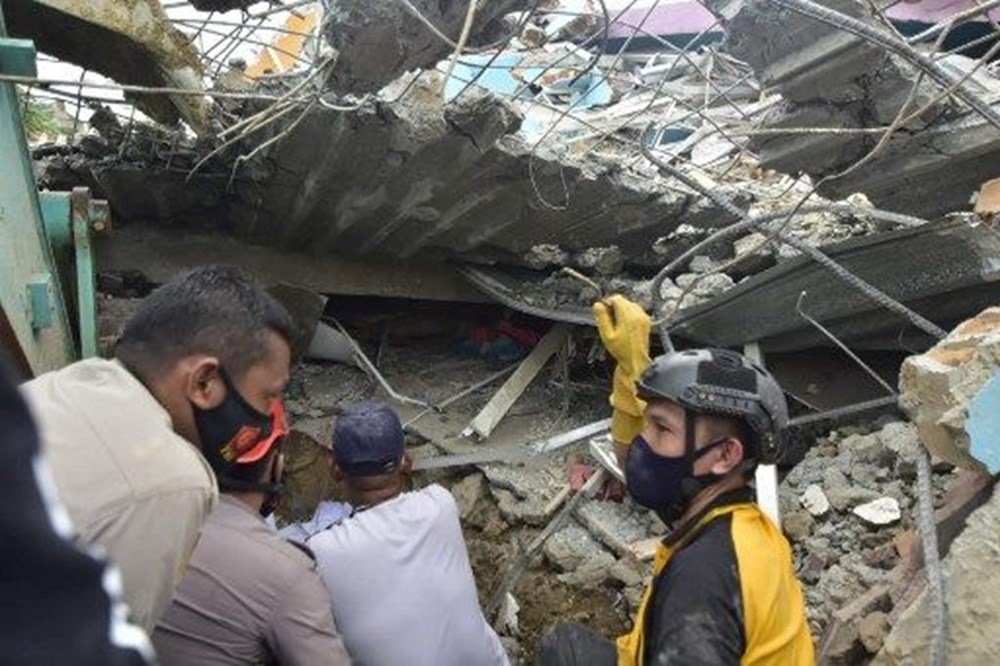 Endonezya'da deprem: En az 35 ölü - 3