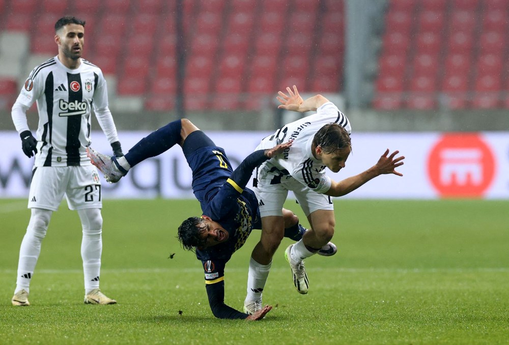 Beşiktaş ve Galatasaray maçlarından galibiyet çıkmadı - 5