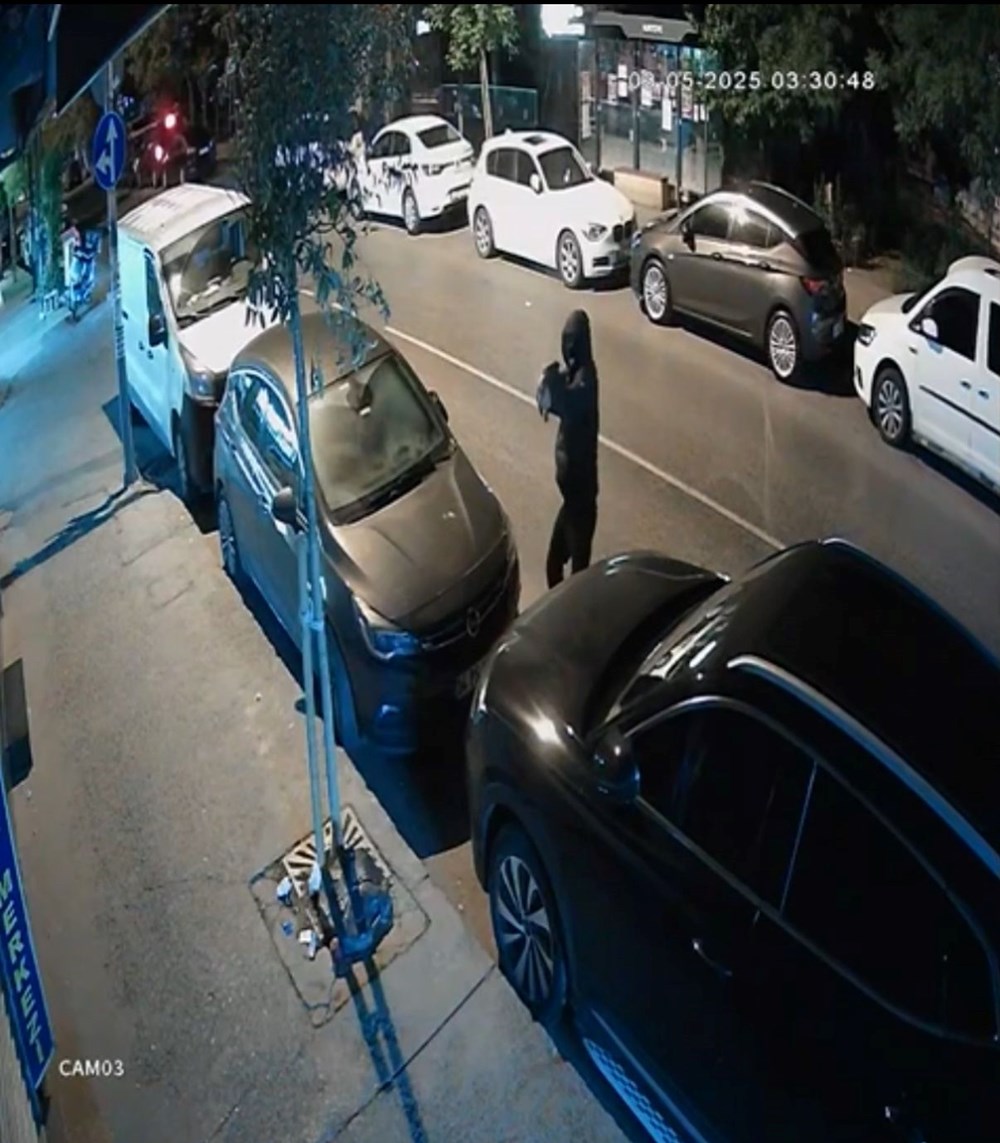 14 yaşındaki iki tetikçi tutup eşini ve dükkanını kurşunlattı - 2