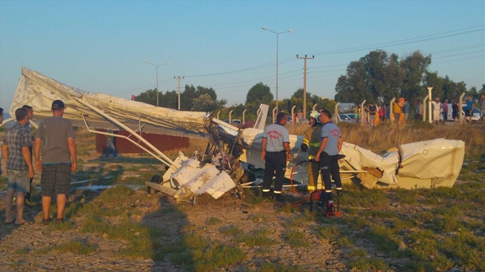 Balıkesir'de eğitim uçağı düştü: 2 kişi hayatını kaybetti - 1