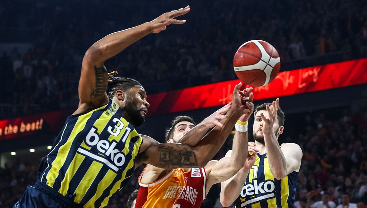 SON DAKİKA: Pota derbisi Fenerbahçe Beko'nun