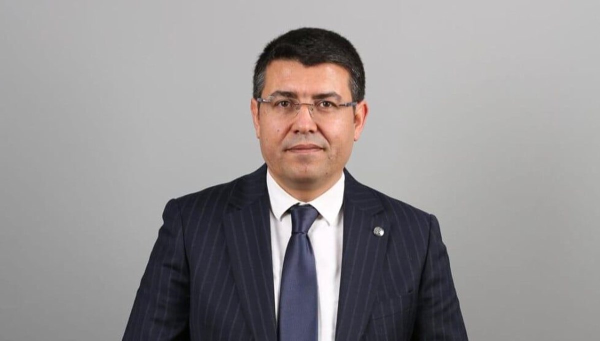 DEM Parti'li Tatvan Belediye Başkanı Mümin Erol serbest bırakıldı DEM Parti'li Tatvan Belediye Başkanı Mümin Erol serbest bırakıldı