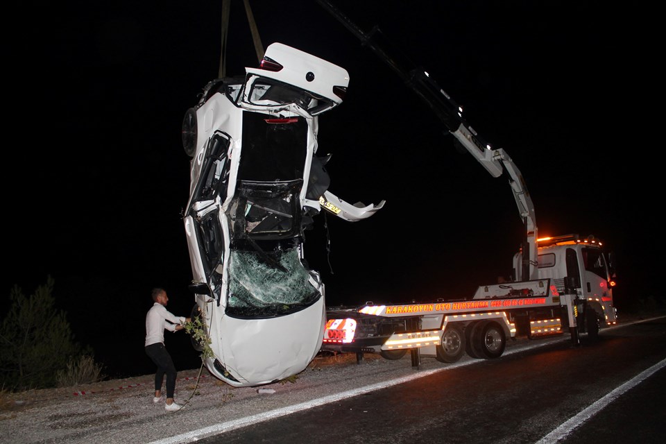 Muğla'da otomobil dere yatağına yuvarlandı: 2 ölü, 2 yaralı - 1