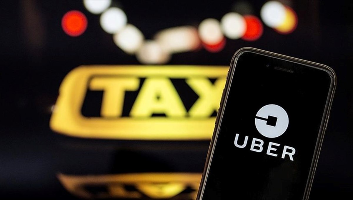 Uber büyük araçlarla yeniden Türkiye'de: Lüks Siyah Taksi