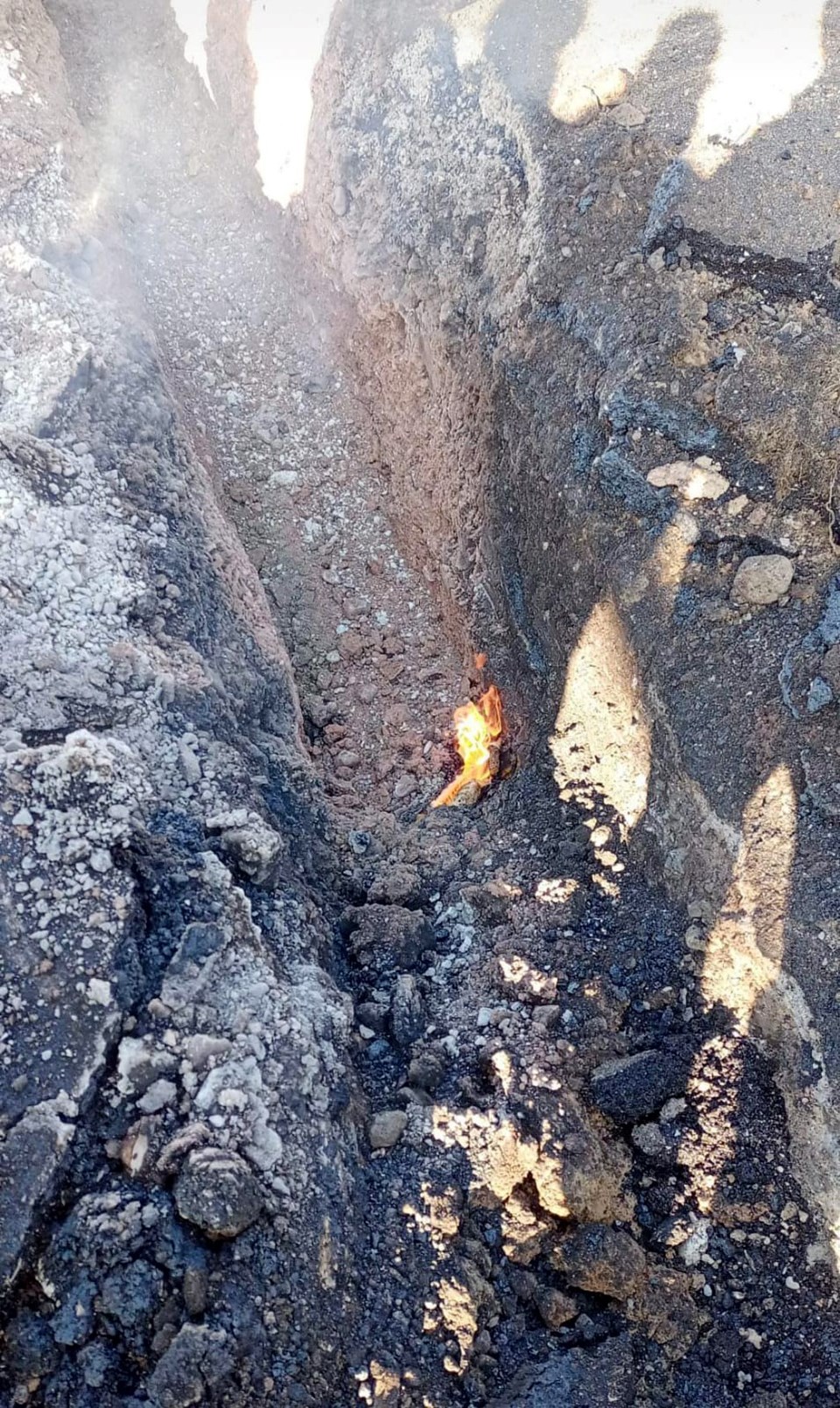 Karabük'te doğalgaz borusu patladı - 1