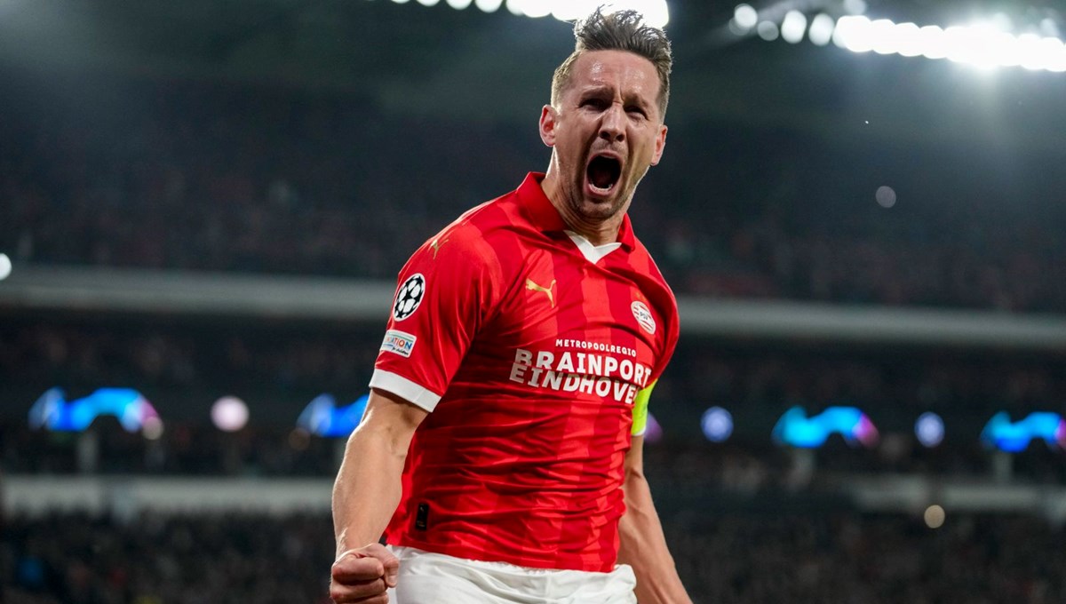 Beşiktaş'tan Luuk de Jong atağı Beşiktaş'tan Luuk de Jong atağı