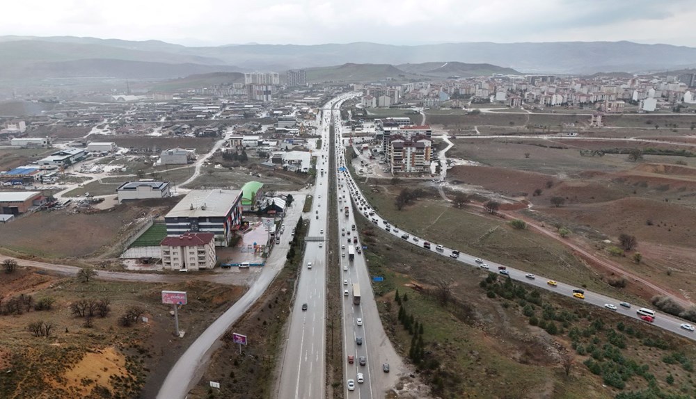 43 İlde Sağanak Alarmı: Seyahat Edenlere Kritik Uyarı 73 4nQcVAs1YEWuc4111ycrIA