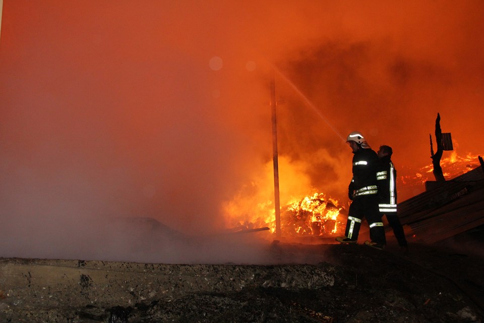Kastamonu'da bir köy yandı - 1