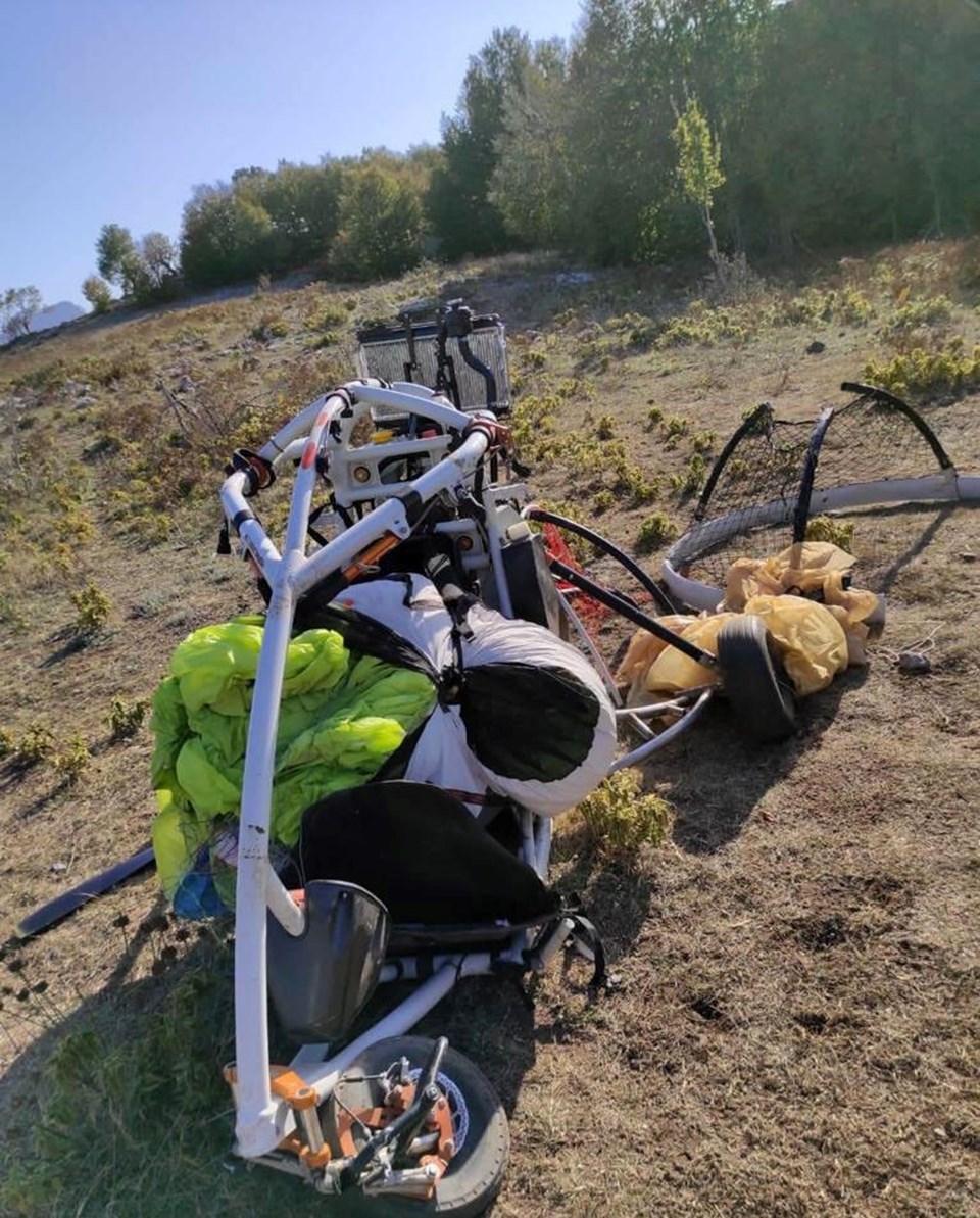 İki teröristin Amanoslar'a geldikleri paramotor ele geçirildi - 1