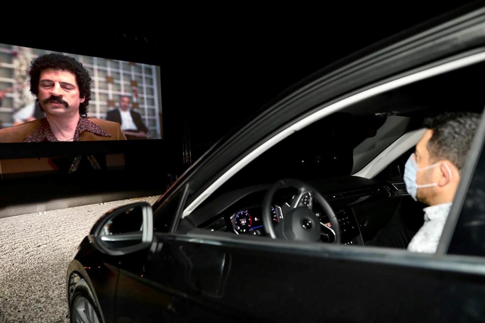 Nevşehir'de otomobillerle 'açık hava sineması' etkinliği - 1