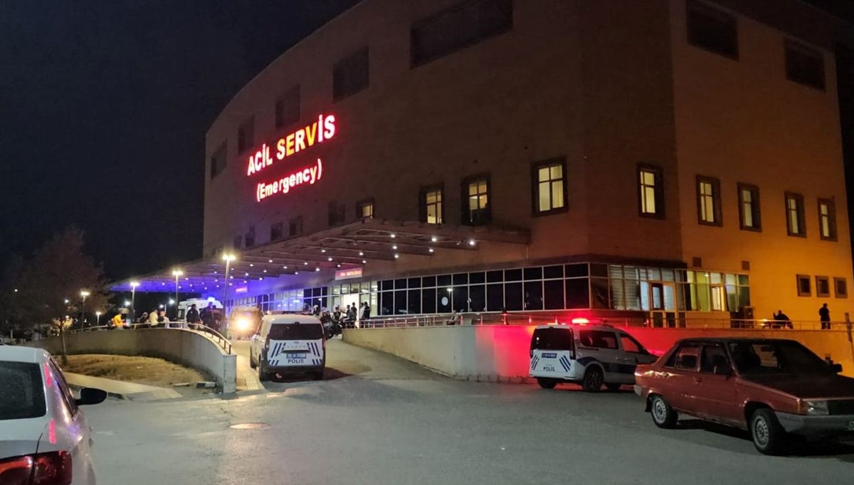 Hastane'de bıçaklı kavga