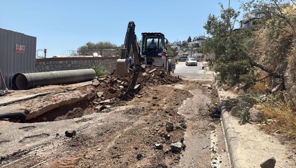 Bodrum'da ana su isale hattında patlama