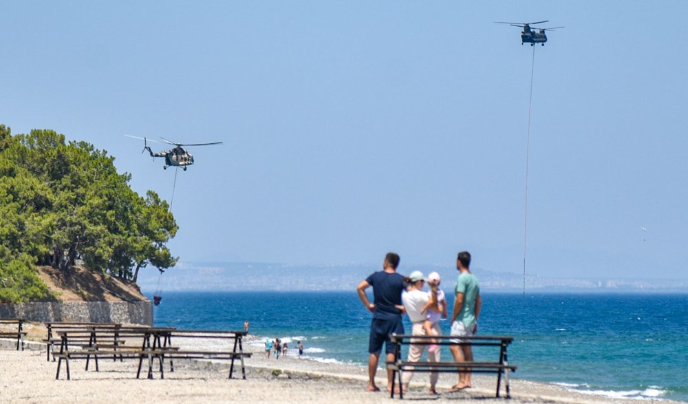 Antalya Kemer'deki orman yangını 2. gününde - 12