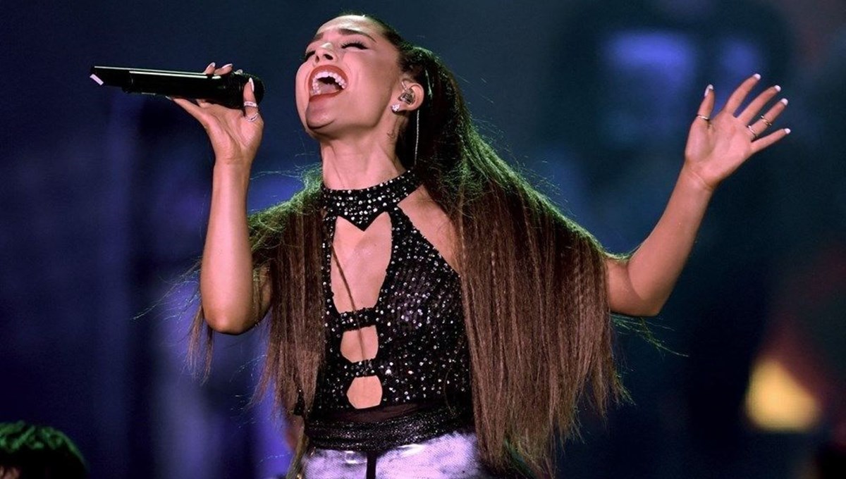 Yıldız şarkıcı Ariana Grande müziğe ara verdi