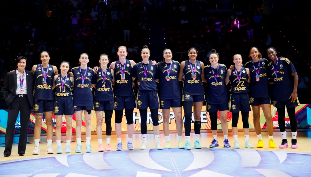 Fenerbahçe Opet, EuroLeague'de üçüncü oldu!