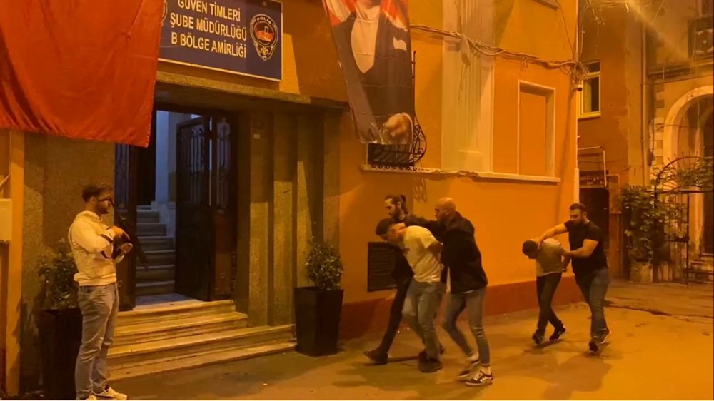 Beyoğlu'nda sokak ortasında taciz: "Amcamın kızı" diyerek kendini savundu! - 6