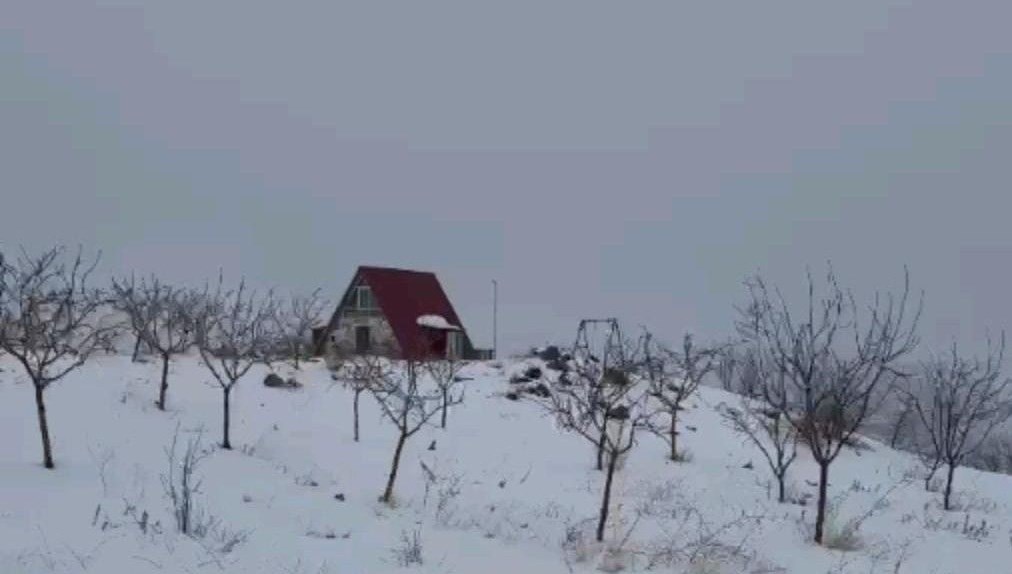 42 yaşındaki adam bin 600 rakımdaki evde yaşıyor: Deprem sonrası yaptı, gören bir daha bakıyor