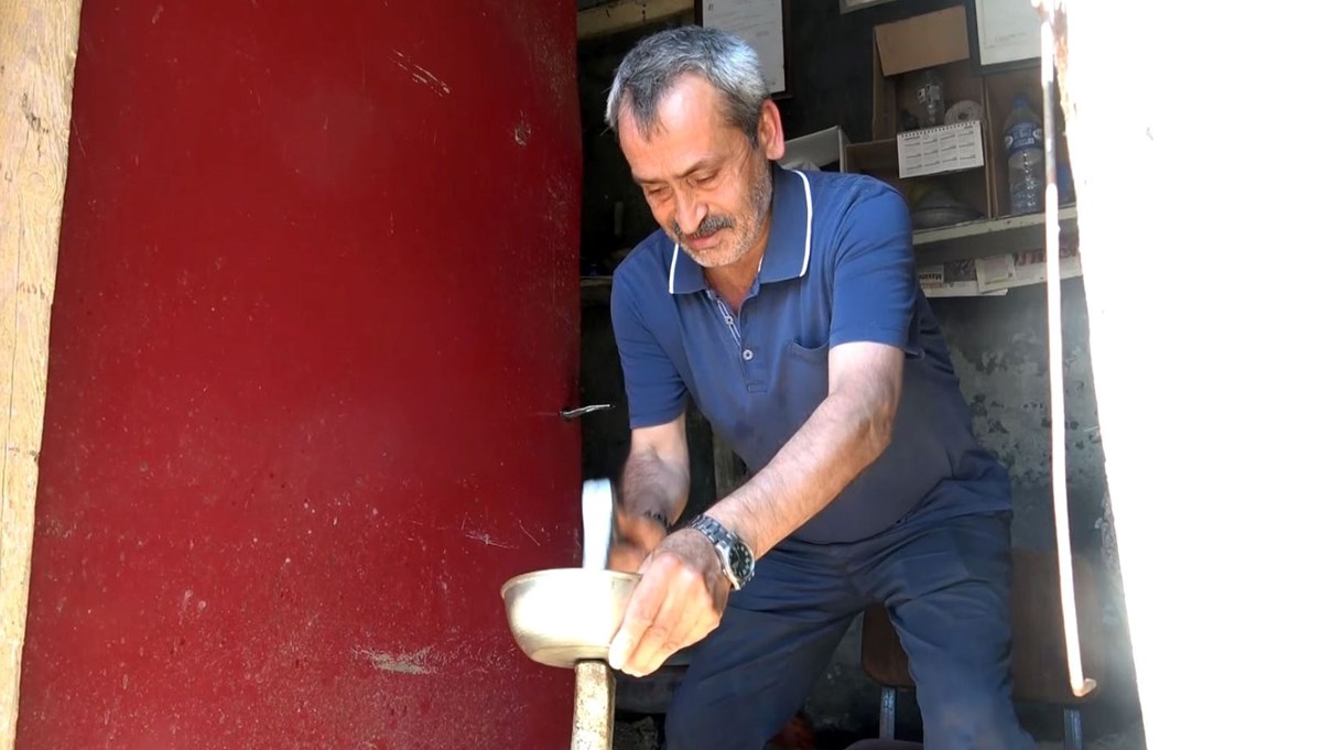 45 yıllık mesleği kaybolma tehlikesiyle karşı karşıya: ''Sağlığım el vermiyor, çırak da bulamıyorum''