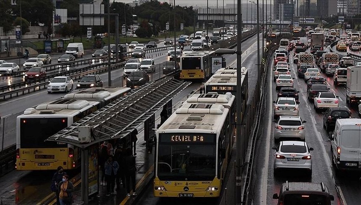 15 Temmuz'da toplu taşıma ücretsiz mi? İstanbul’da Marmaray, metro, metrobüs, otobüs ücretsiz mi olacak? 15 Temmuz'da toplu taşıma ücretsiz mi? İstanbul’da Marmaray, metro, metrobüs, otobüs ücretsiz mi olacak?