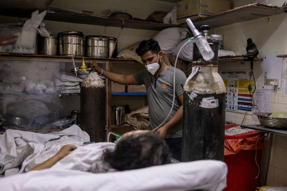 Hindistan'da Covid-19 vakalarının sayısı 20 milyona ulaştı: Halk, cenazelerini karton tabutlarla taşıyor - 9
