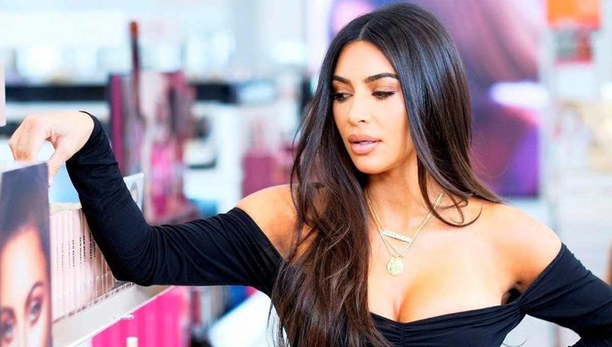 Kim Kardashian'a tarihi eser kaçakçılığı suçlaması