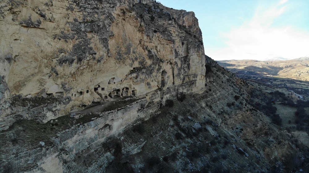 Tunceli'deki 'Urartu Mağaraları' turizme kazandırılıyor - 1