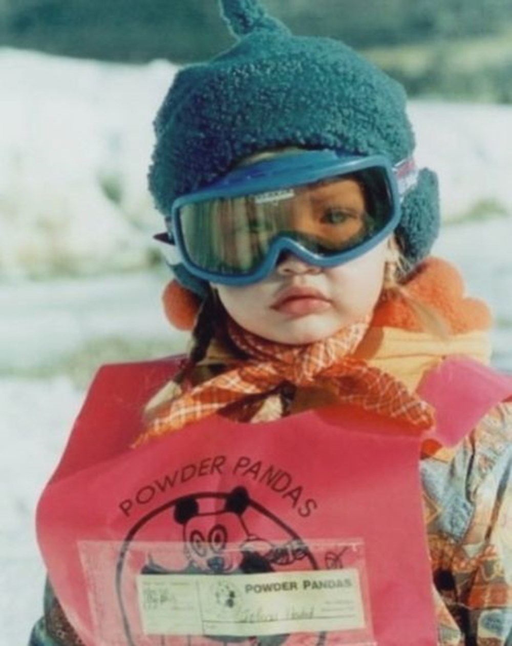 Ayşecan Tatari'den nostaljik kare: 5 sene önce bugün (Ünlülerin çocukluk ve gençlik halleri) - 437
