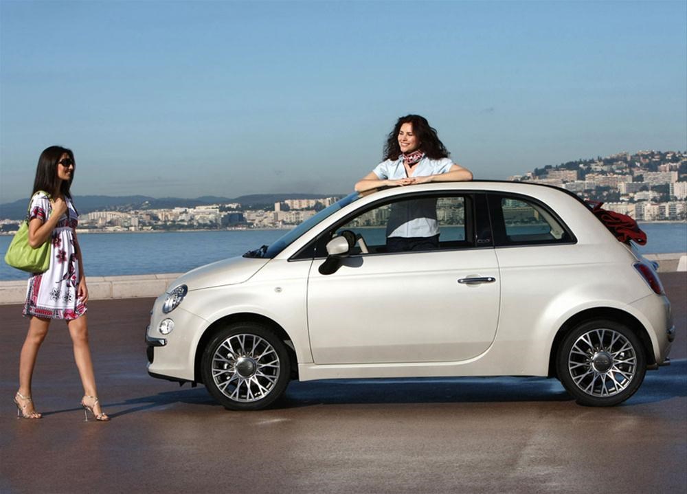 Лучшая машина для женщины по мнению. Fiat 500 2009. Пежо 207 кабриолет. Ниссан микра 2014. Fiat 500c.