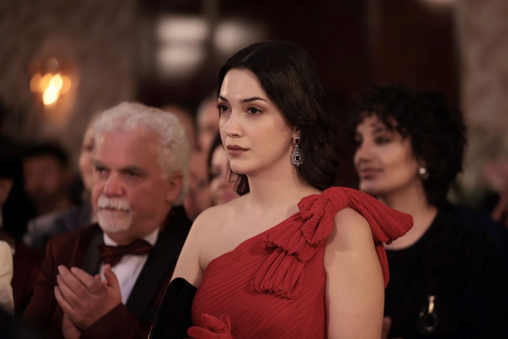 Kral Kaybederse 5. Bölüm: Gelecek Neler Getirecek? 79 52F cfCwXkG SD5OmvJwYA