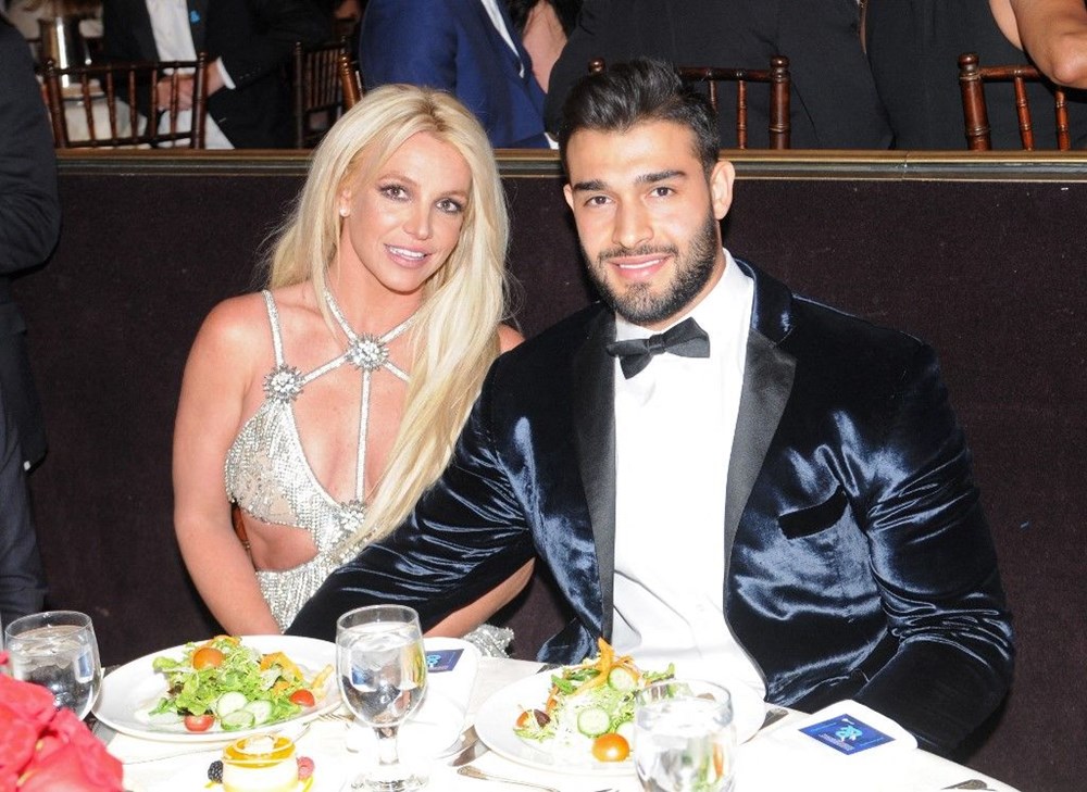 Sam Asghari'den Britney Spears hayranlarına evlilik sözleşmesi yanıtı - 4