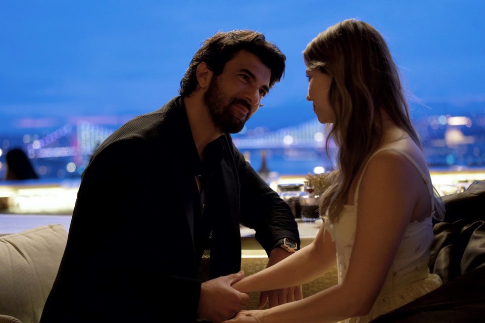 Afra Saraçoğlu ile Engin Akyürek başrolde: İstanbul Aşkım dizisi geliyor - 1