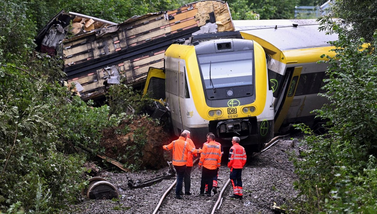 Tren kazasını toprak kayması mı tetikledi?