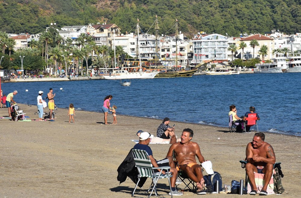 Marmaris'te pastırma yazı: Güneşlenip, denize girdiler - 1