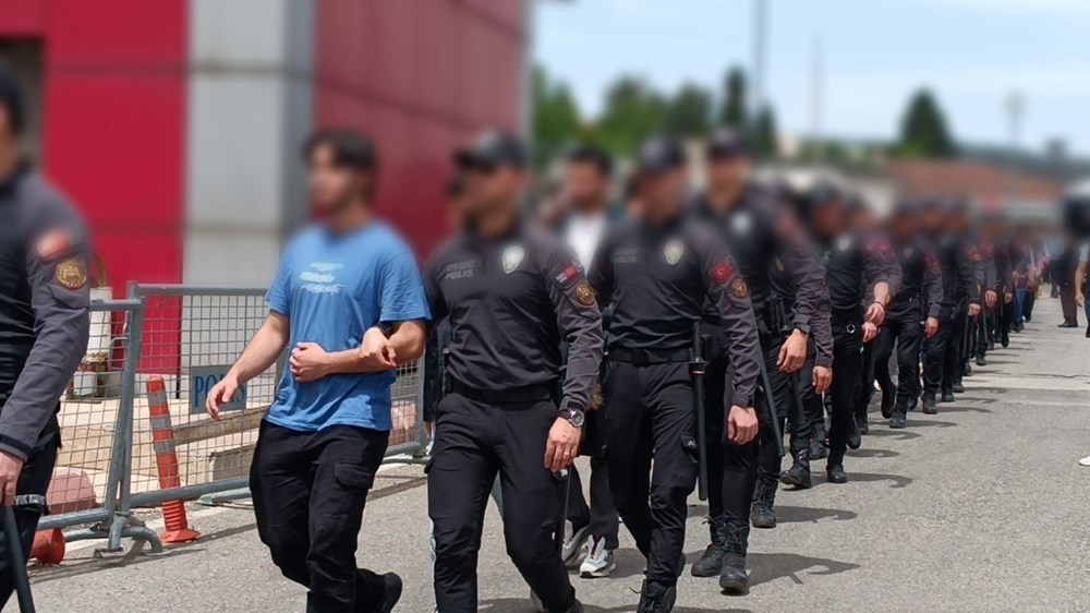 FETÖ operasyonundan yeni ayrıntılar! Telefon konuşmalarında kodlar dikkat çekti... Adım adım takip - 2