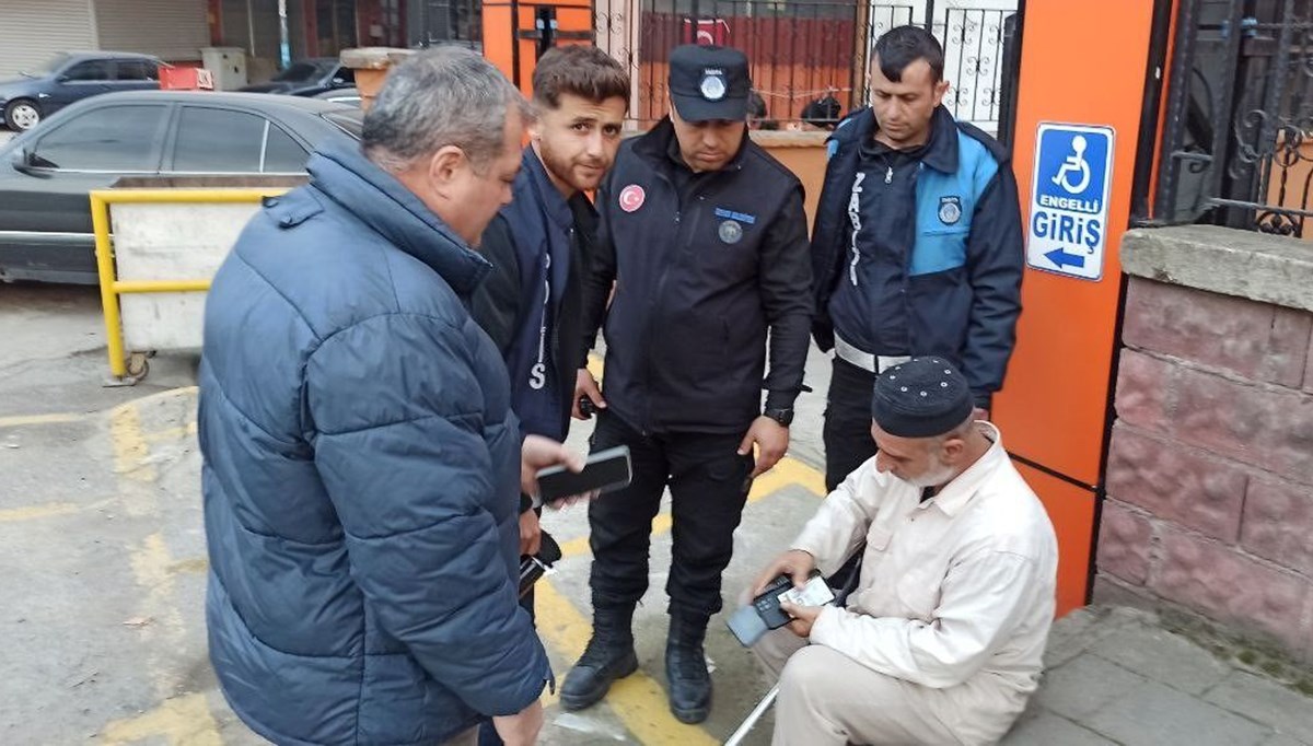 Zonguldak'ta engelli numarası yapan dilenci zabıta ve polisten kaçamadı Zonguldak'ta engelli numarası yapan dilenci zabıta ve polisten kaçamadı