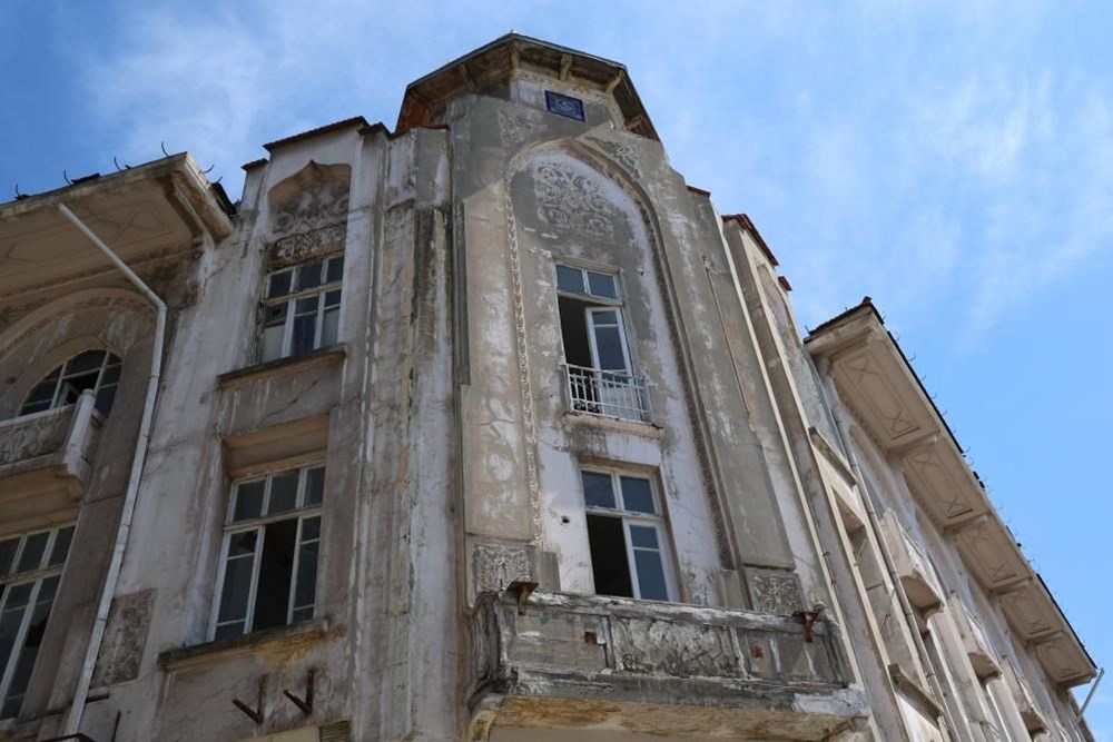 1928'de yapıldı: İzmir’deki tarihi han 1 milyar TL’ye satışta - 4