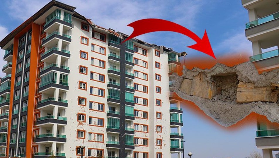 4 yıllık binanın kolon ve kiriş aralarına tahta parçaları konulmuş