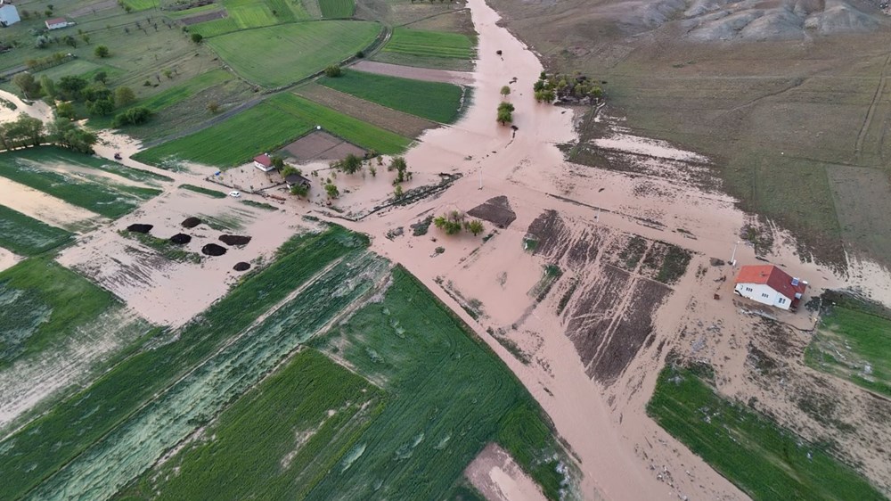Birçok ili sağanak vurdu: Meteoroloji'den uyarı - 7