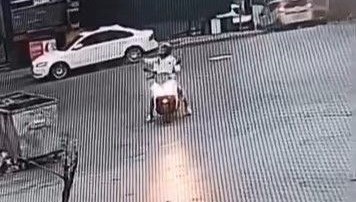 İstanbul'da AVM'ye ateş açıldı