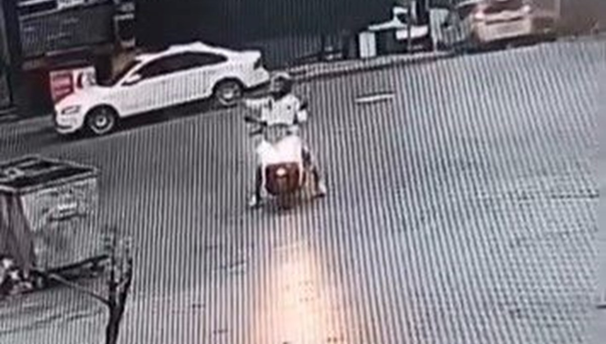 İstanbul'da AVM'ye ateş açıldı İstanbul'da AVM'ye ateş açıldı