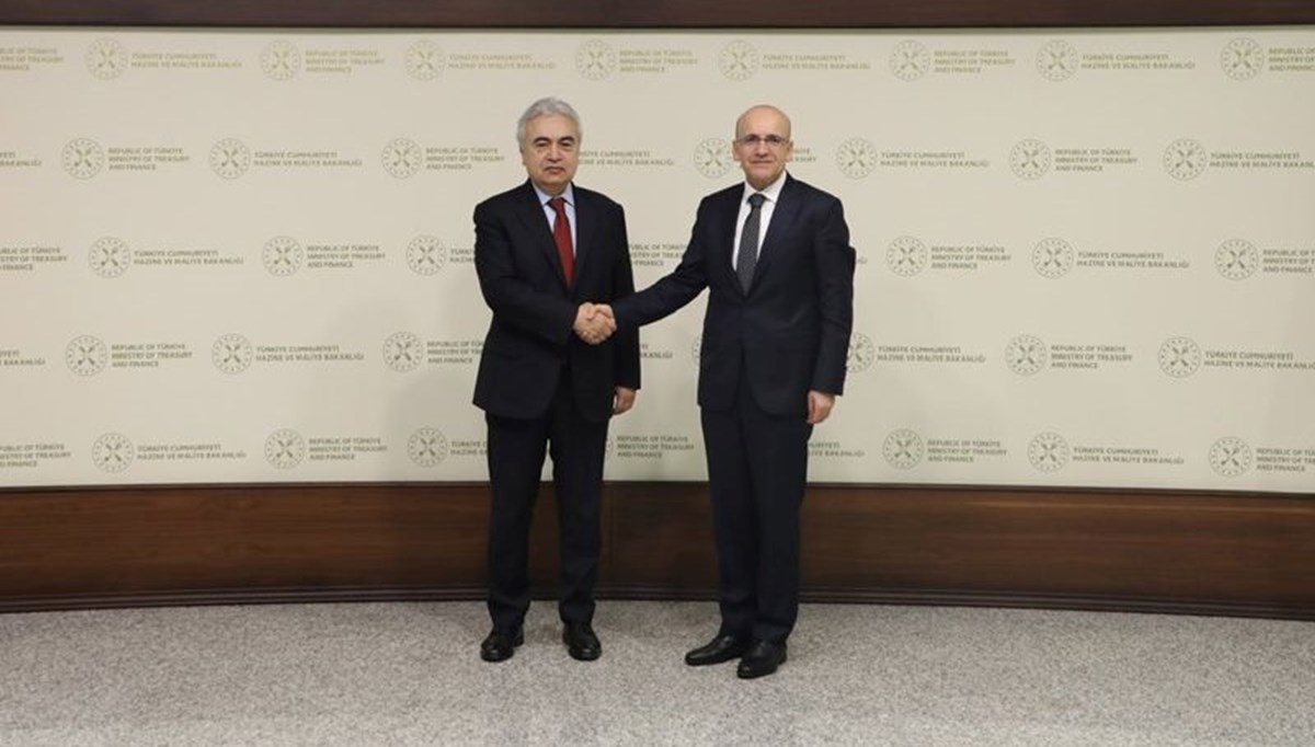 Bakan Şimşek, IEA Başkanı Birol ile görüştü Bakan Şimşek, IEA Başkanı Birol ile görüştü