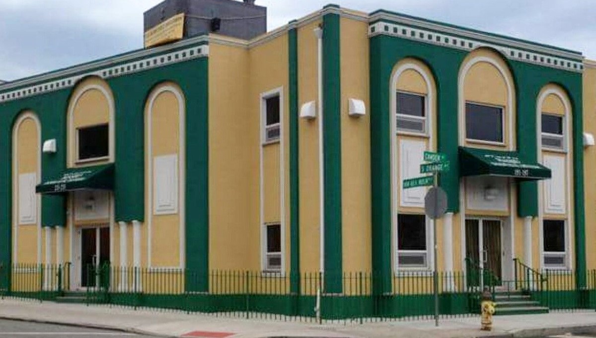 ABD’de cami önünde silahlı saldırıya uğrayan imam hayatını kaybetti ABD’de cami önünde silahlı saldırıya uğrayan imam hayatını kaybetti