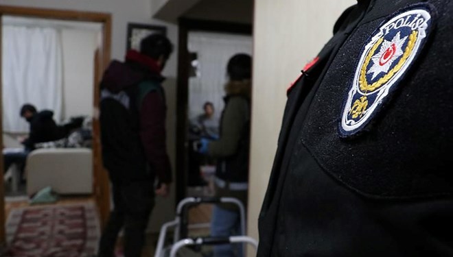 13 ilde uyu�turucu operasyonu: 83 ��pheli yakaland�