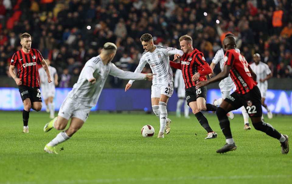 Beşiktaş, Gaziantep'ten puansız dönüyor - 1