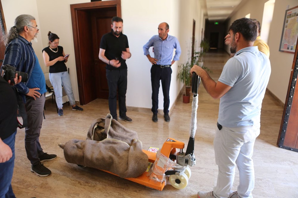 Kırmızı bültenle aranan tarihi mezar taşı bulundu - 9