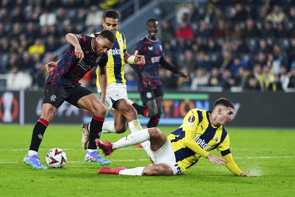 Spor Yazarları Fenerbahçe-Rangers Hezimeti İçin Alarm Zilini Çalıyor: "Tam Anlamıyla Teknik Direktörlük Fiyaskosu!" 75 5FRN9gT840SWQF3yeEsz9Q